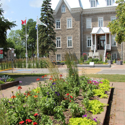 Hôtel de ville - Sainte-Anne-des-Plaines